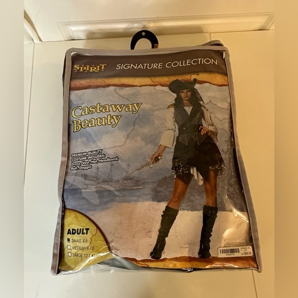 Spirit Dresses & Skirts - Spirit Signature Collection Castaway Beauty Halloween Costume Small with Extra's